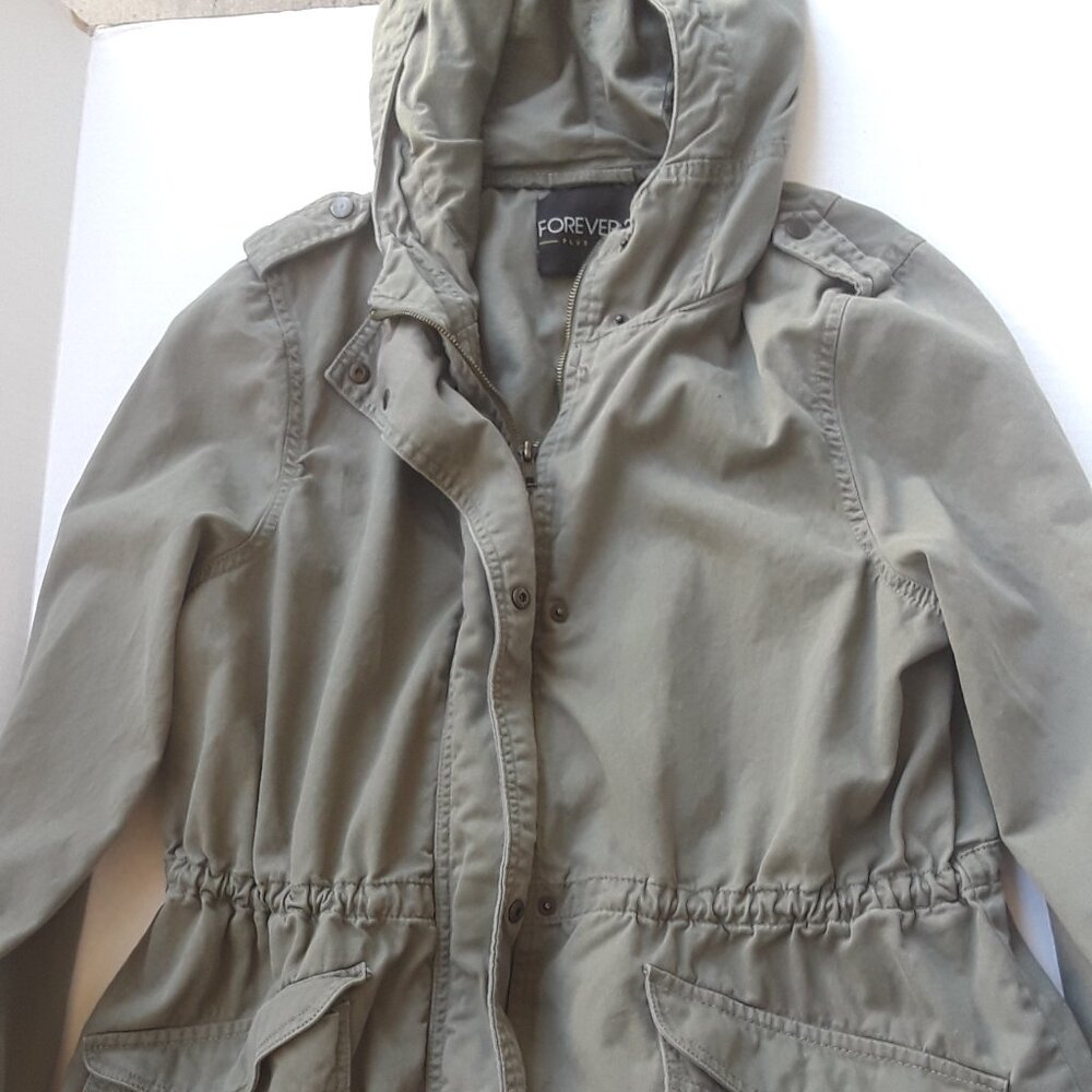 Forever 21 olive green hooded jacket size 1X